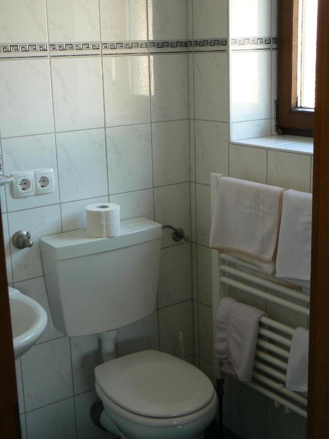Haus Evelyn / Haus Heidemarie Hotel Bad Fussing Phòng bức ảnh