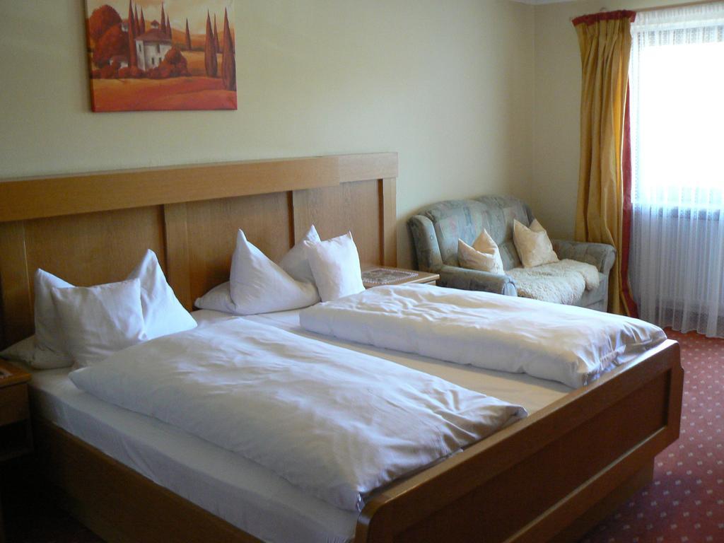 Haus Evelyn / Haus Heidemarie Hotel Bad Fussing Phòng bức ảnh